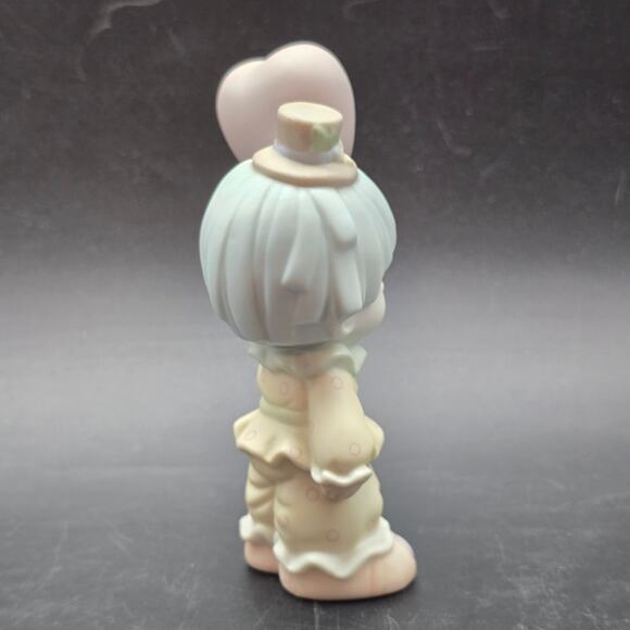 Precious Moments Clown Figurine with Heart Balloon Happiness Is Belonging 1993 - Picture 4 of 7